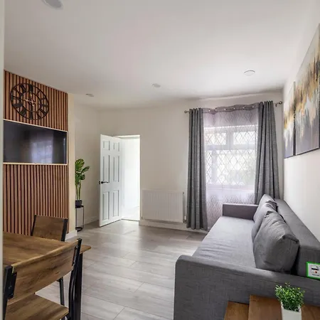 度假居 3bedroom 2 Bathroom House-free Parking 巴罗弗内斯