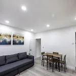 3-bed House - Free Parking - By Homes Feriehus *